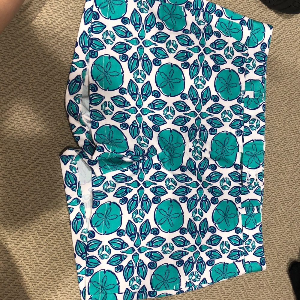 Vineyard vines shorts. No tags